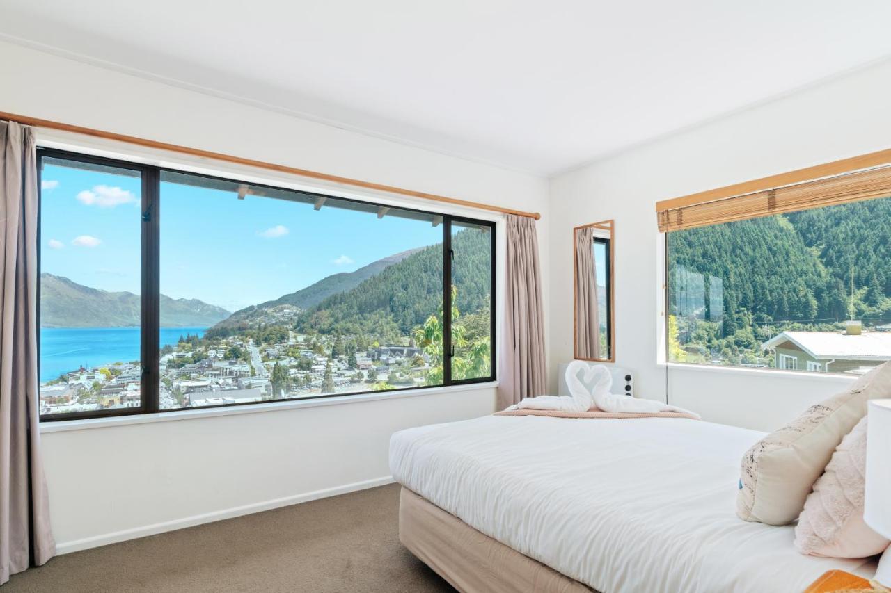 Town Centre Location With Stunning View - Unit 1 Leilighet Queenstown Eksteriør bilde